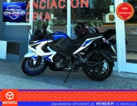 Bajaj Rouser RS200