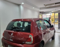 Doy a pagar Renault Clio MIO 3P 2014 solo con DNI