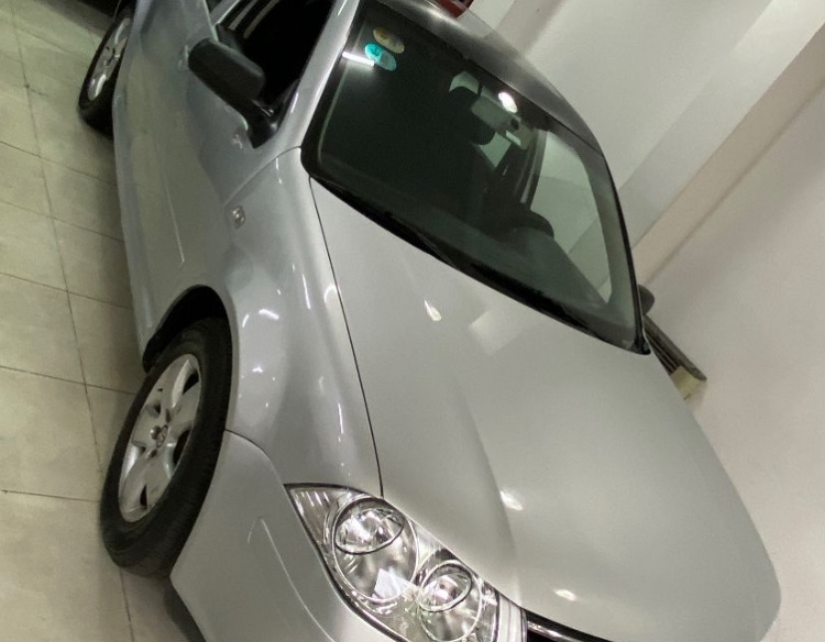 Doy a pagar Volkswagen Bora 2.0 solo con DNI