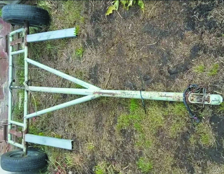 Trailer "T" con luces