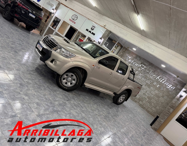 Toyota Hilux SR 4X4 MT 3.0 TDI DC 2015  Necochea