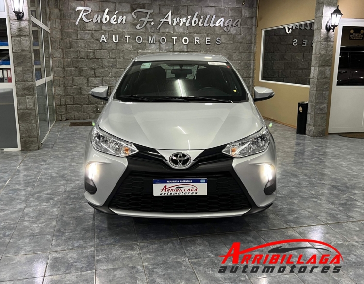 ** Toyota Yaris XS 1.5n CVT 5 Puertas - 0Km Necochea **