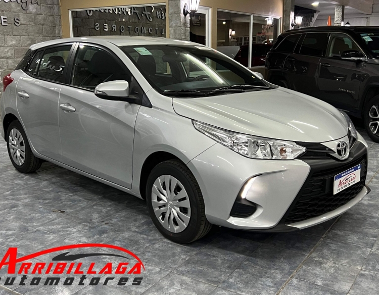 ** Toyota Yaris XS 1.5n CVT 5 Puertas - 0Km Necochea **